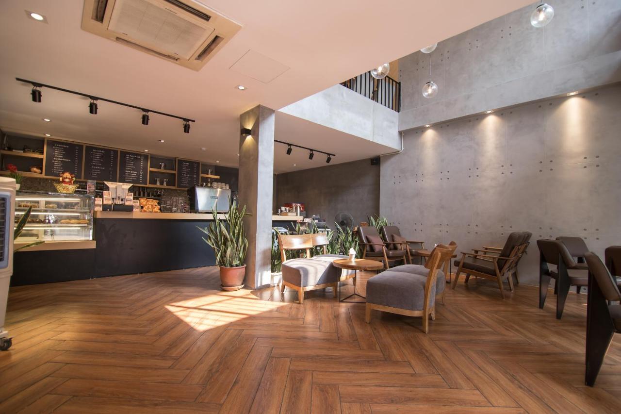 Reddoorz @ Tong Duy Tan Street (Adults Only) Hostel Hanoi Exterior foto